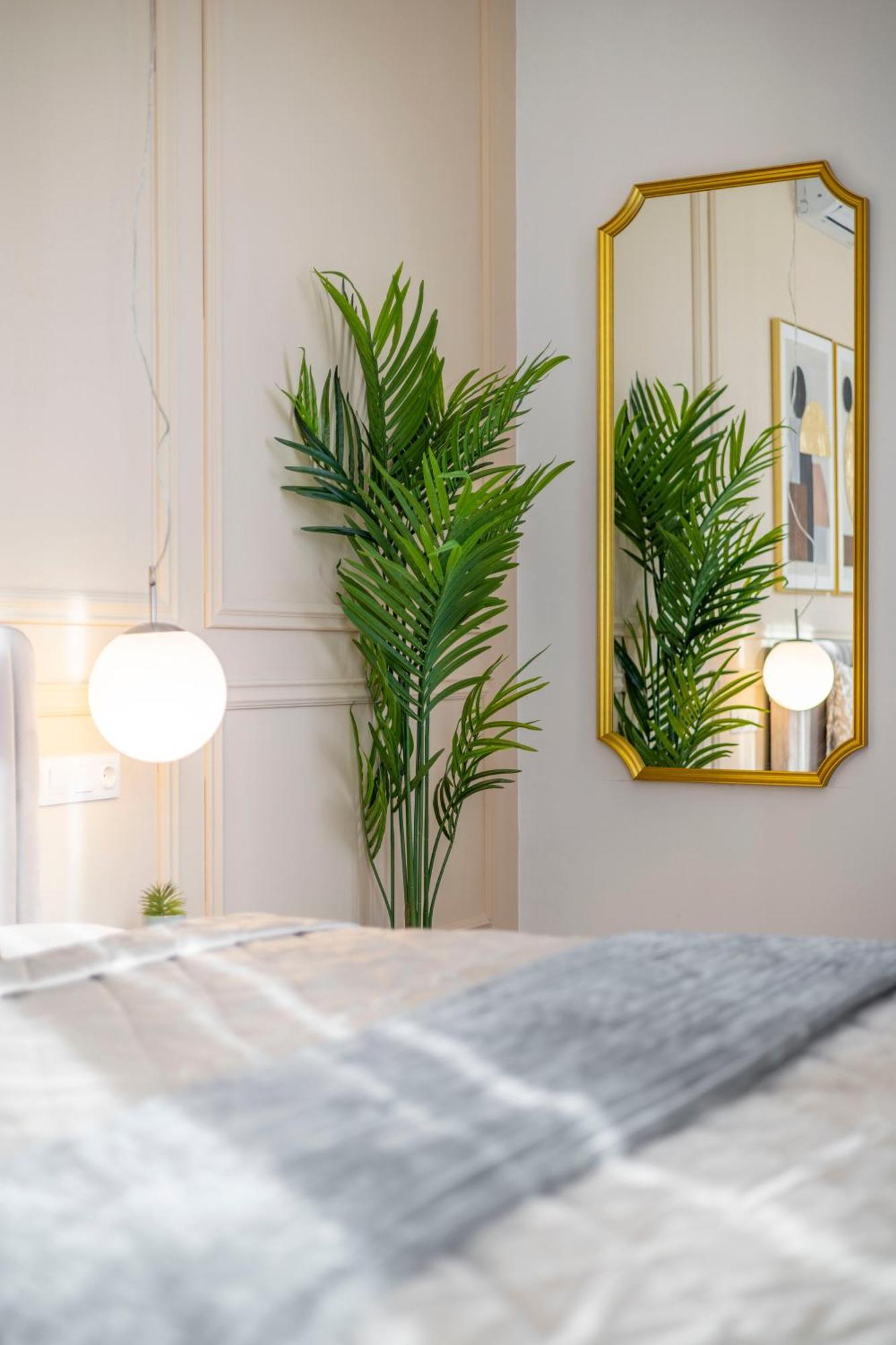 Luxury & Classy Central Apartment With 3Bedrm, 2Bathrm Budapest Ngoại thất bức ảnh